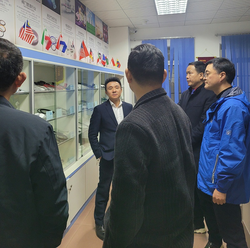 青島中新華美總經理王東拜訪優秀企業，見賢思齊！