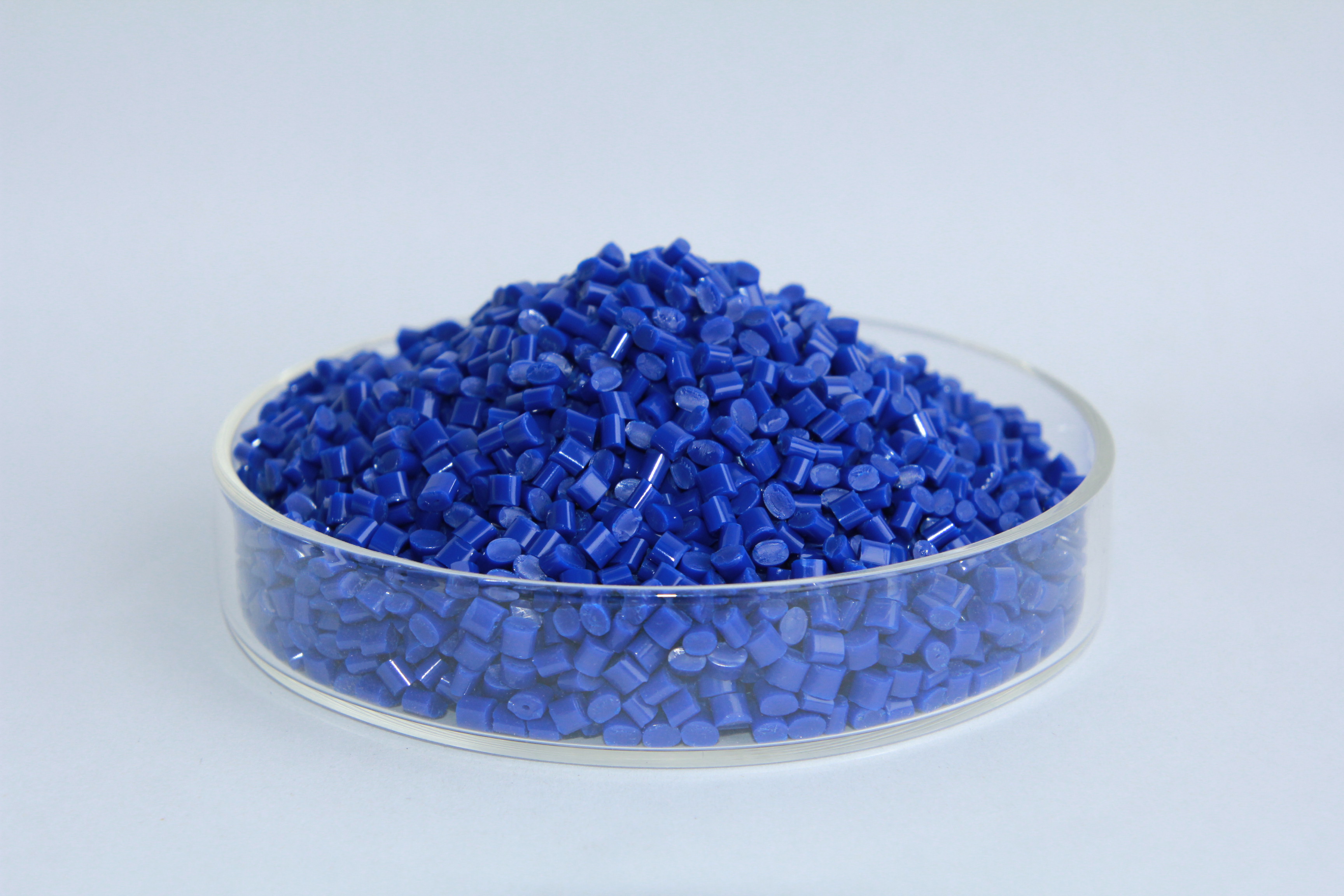 鋰電隔膜卷芯用什么材料，低收縮，耐沖擊尺寸穩定性好？